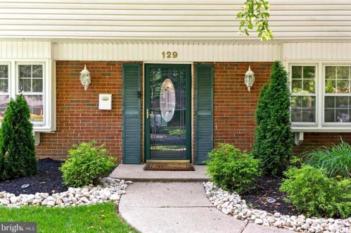 129 Eastbrook Ln, Willingboro, NJ 08046-2224