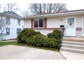 1015 4th St, Stoughton, WI 53589-2516