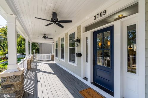 3769 Oliver St, Washington, DC 20015-2531
