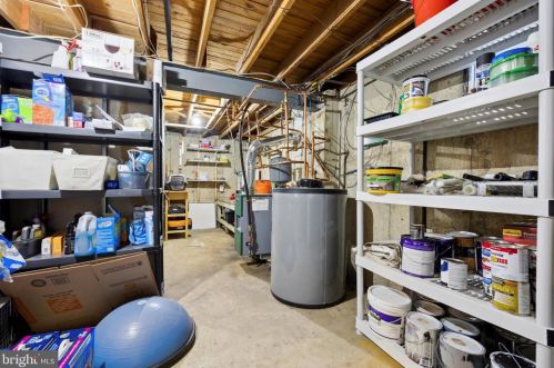 609 Crestwyck Dr, Norristown PA 19406-1574 exterior