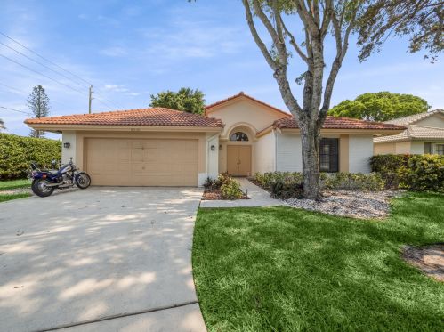 8930 Boatswain Dr, Boynton Beach, FL 33436-1947