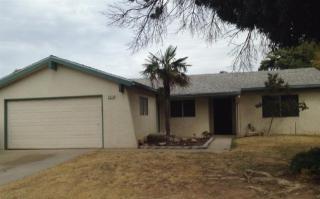 3076 Wapoma Ave, Fresno, CA 93722-4655
