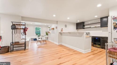 1077 Mountain View Rd, Fredericksburg VA  22406-4429 exterior