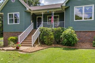 869 Mount Olivet Rd, Columbia, TN 38401-8032