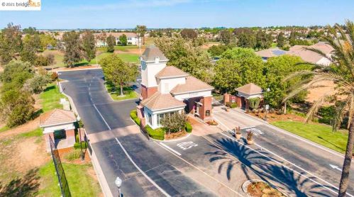 402 Laurel Pl, Rio Vista CA  94571-2181 exterior