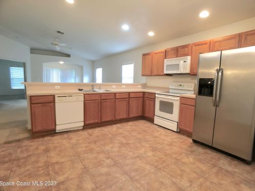 849 Macon Dr, Titusville FL  32780-4914 exterior