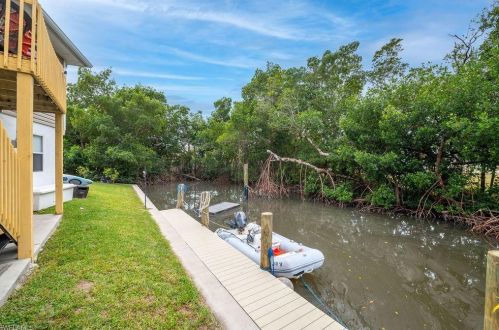 103 Tropical Shore Way, Fort Myers Beach FL  33931-3315 exterior