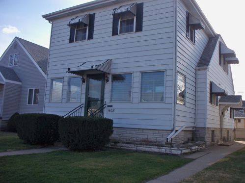 1438 Brown Ave, Whiting, IN 46394-1012