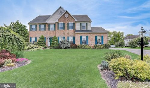 145 Paul Dr, Gilbertsville, PA 19525-8656