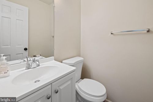 334 Albany St, Fredericksburg VA  22407-6304 exterior