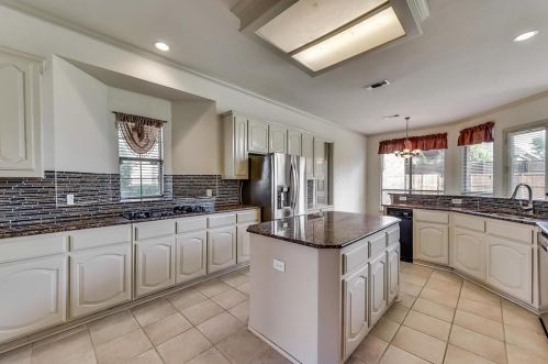 4100 Kite Meadow Dr, Plano TX  75074-7778 exterior