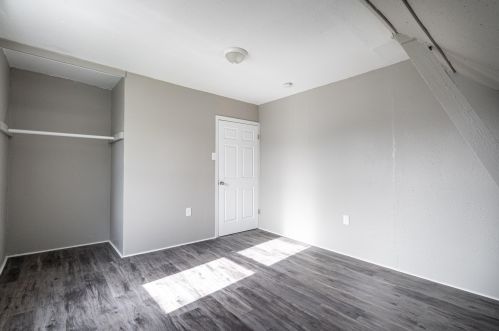 1270 43rd St, Milwaukee WI  53208-2721 exterior