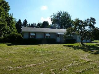 5417 Somerset Dr, Fairview, PA 16415-2217