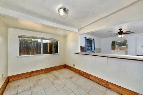 160 Thomas St, Ukiah CA  95482-5822 exterior