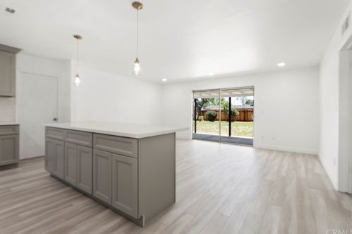 5720 Wisteria Dr, Riverside CA  92504-1533 exterior