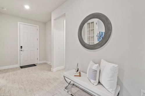 2754 Aviamar Cir, Naples FL 34114-0097 exterior