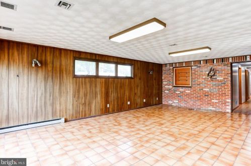 3 Annette Dr, West Enola PA  17025-1802 exterior