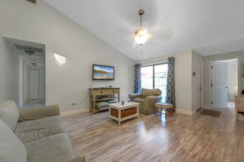 5309 Eagle Lake Dr, West Palm Beach, FL 33418-1538