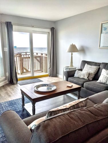 1804 Gulf Bch Dr, Saint George Island FL  32328-2827 exterior