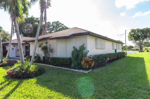 4721 Greentree Cir, Boynton Beach FL  33436-4170 exterior