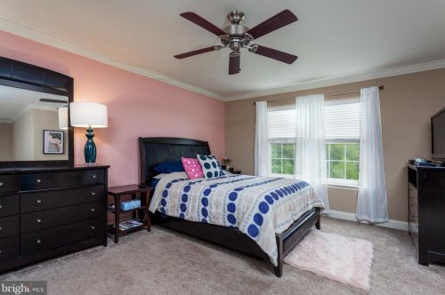 56 Green View Dr, Pottstown PA  19464-7501 exterior