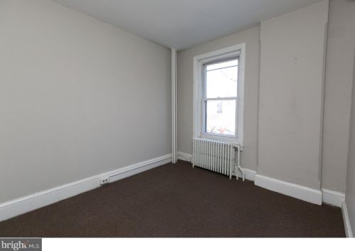 339 Moore St, Norristown PA 19401-5139 exterior