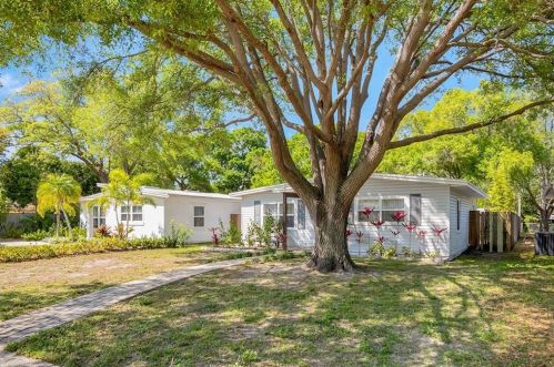 621 42nd Ave, Saint Petersburg, FL 33703-5013