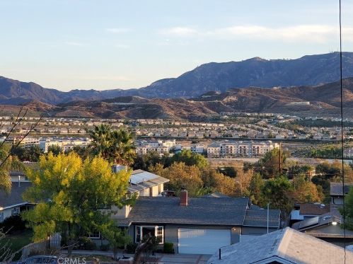 17840 Wildridge Ln, Santa Clarita, CA 91387-3562