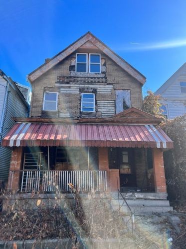 852 Inwood St, Pittsburgh, PA 15208-1318
