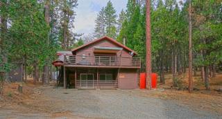 41930 Meadow Ln, Pineridge, CA 93602-9512