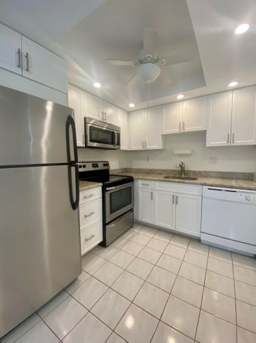 110 Normandy C, Delray Beach FL  33484-4747 exterior
