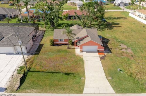 3824 14th Ave, Cape Coral, FL 33909-0064