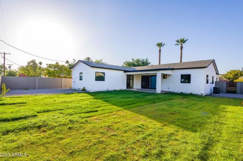 4039 Avalon Dr, Phoenix AZ  85018-7105 exterior