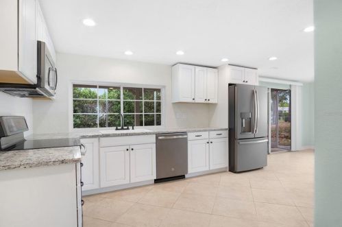 12201 Silk Oak Ln, Port Richey, FL 34667-2654