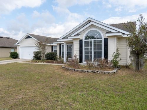 4070 Abaco Dr, Tavares, FL 32778-5905