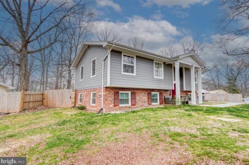724 Sherwood Ln, Fredericksburg VA  22407-6914 exterior