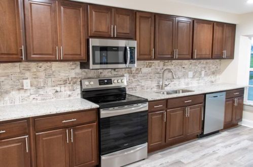 1586 Leon St, Kaufman, TX 75142-3308