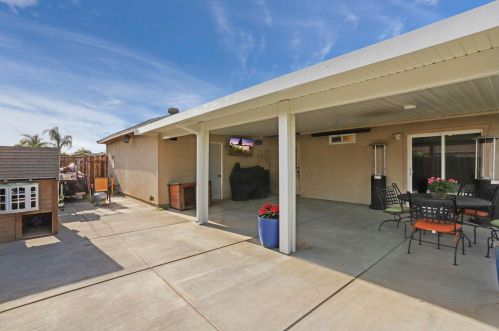 6148 San Juan Ct, Riverbank CA  95367-2742 exterior