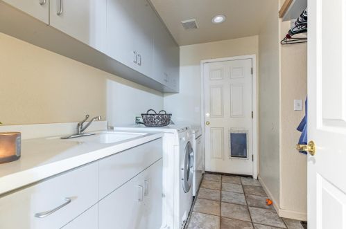 1216 Glenbrook Way, Modesto CA  95355-3676 exterior