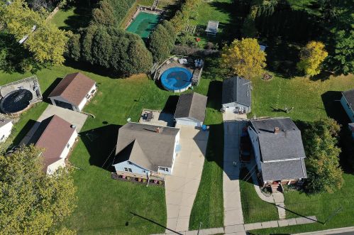 215 Summit Ave, Watertown, WI 53094-5405