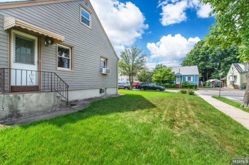 488 Lanza Ave, Outwater NJ  07026-2035 exterior