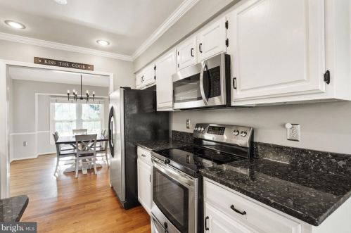 816 Anne St, Leesburg VA  20175-3426 exterior