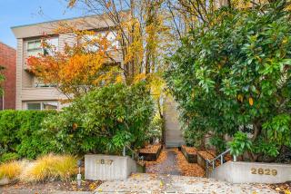 2827 Franklin Ave, Seattle WA 98102-3059 exterior