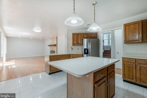 1704 Wheatland Ave, Lancaster PA  17603-4520 exterior