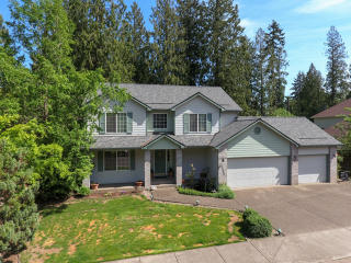 13280 Cedar Park Dr, Happy Valley, OR 97015-7278