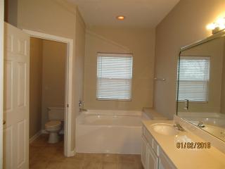 1502 Halifax Dr, Spring Hill TN  37174-9279 exterior