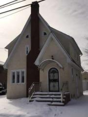 19 Edgewood Ct, Hempstead, NY 11550-6401