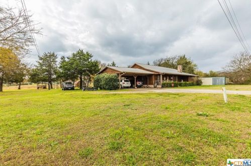 816 Evelyn St, Fallon, TX 76667-2488