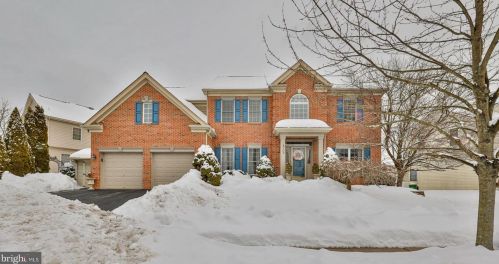 4709 Yorkshire Dr, Macungie, PA 18062-8216