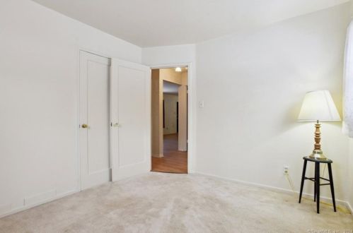 4 Fairway Ln, Norwich CT  06360-7006 exterior